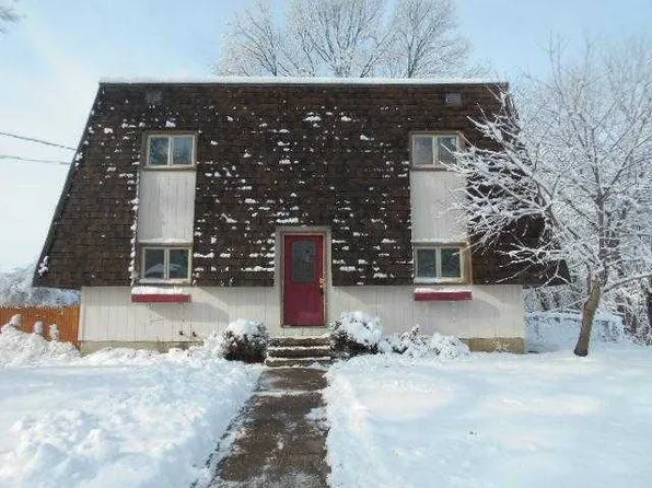 109 Olive St, Woonsocket, RI 02895