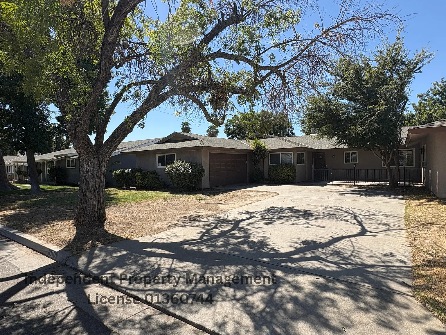 4 bed, $2,500 — Photo 1