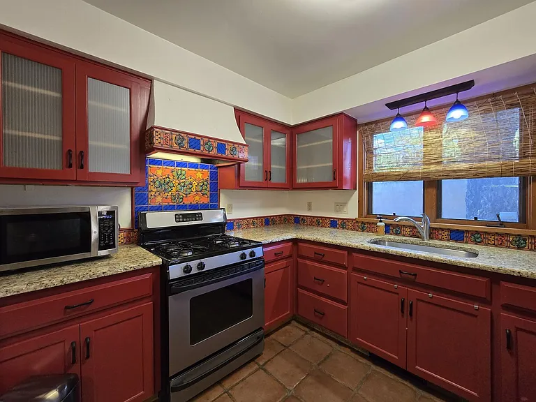 244 Maynard St #6 — Photo 7