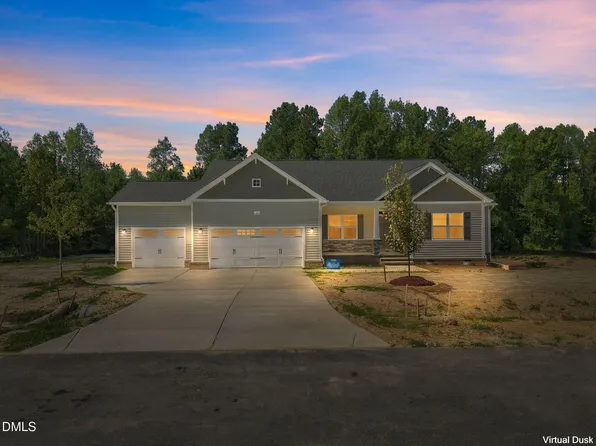 55 Kettle Creek Dr, Zebulon, NC 27597
