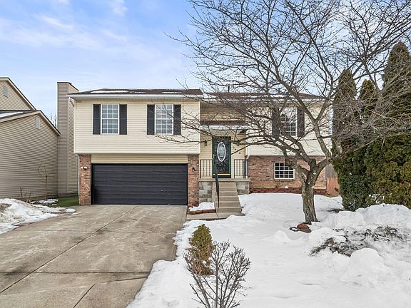 4th image of 3438 High Creek Dr