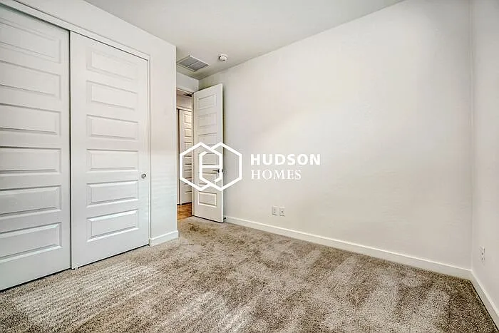 6326 W Raymond St — Photo 23