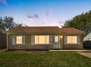 27081 Grandmont St, Roseville, MI 48066