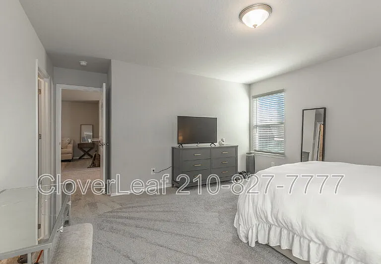 227 Stevens Smt — Photo 26