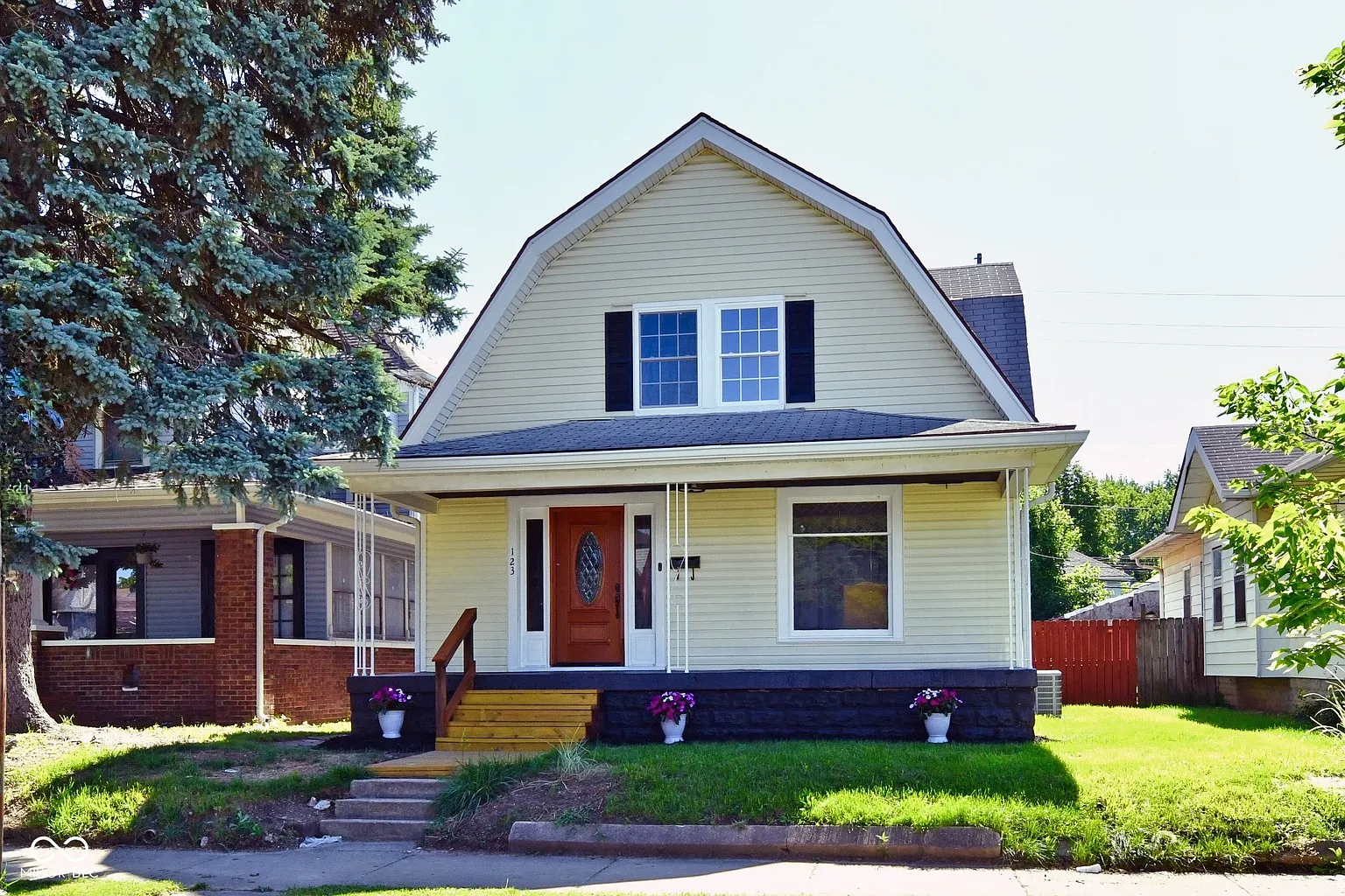 123 N Linwood Ave photo 1
