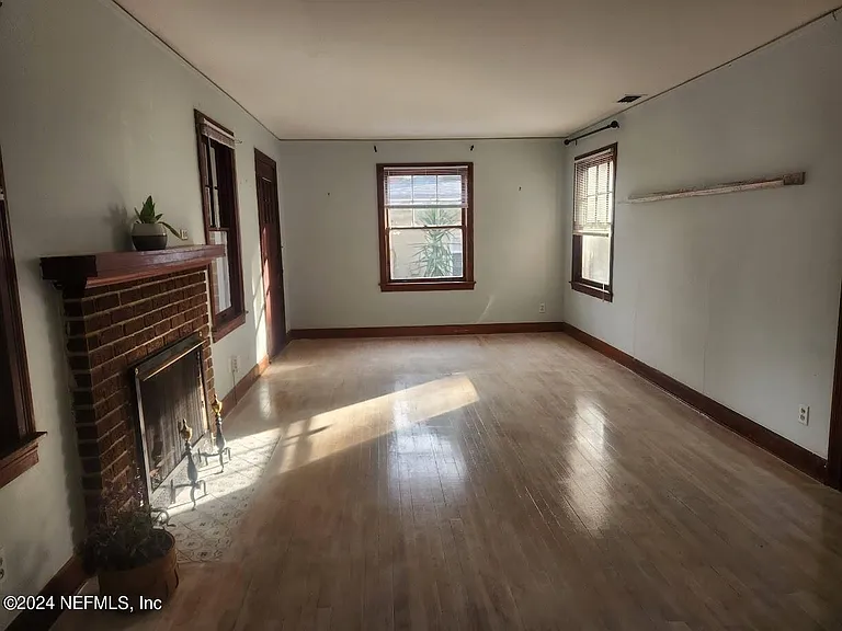 2134 Camden Ave — Photo 7