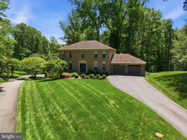 11661 Captain Rhett Ln, Fairfax Station, VA 22039