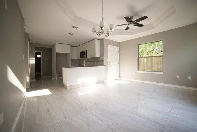 1310 W Harrison Ave #2 — Photo 3