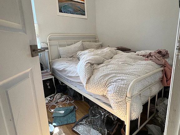 3rd image of 296 W 11th St APT 4R