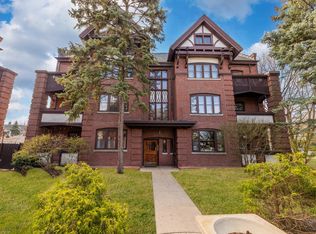 116 S East Ave APT 1E, Oak Park, IL 60302