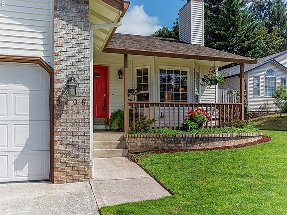 2nd image of 5208 NE 72nd Cir