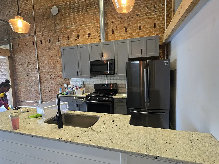 232 E Michigan Ave #1 — Photo 8