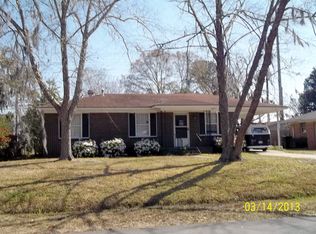 318 Clifton Dr, Port Wentworth, GA 31407