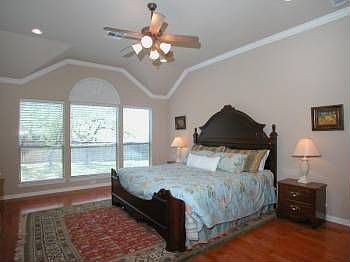 3rd image of 11117 Claro Vista Cv