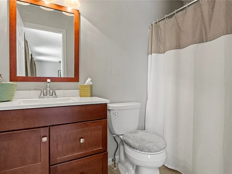 107 Salzer Hts — Photo 20