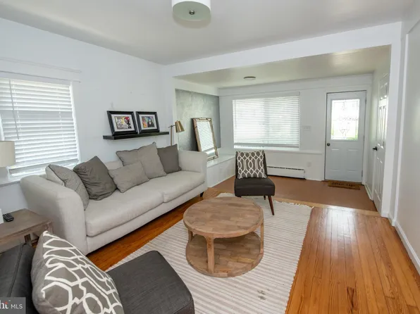 5800 Beaver Dam Rd, Bristol, PA 19007