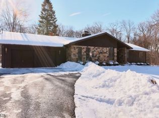 632 Glen Rd, Sparta, NJ 07871