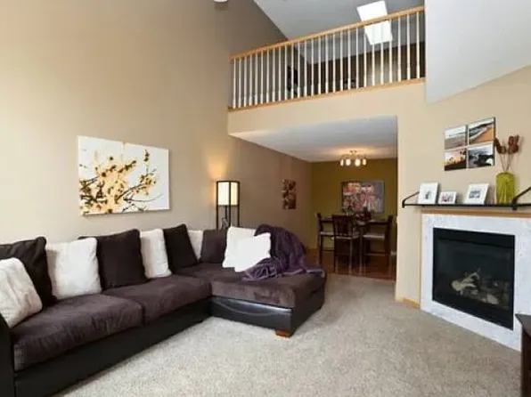 1803 Boxwood Ct, Hudson, WI 54016