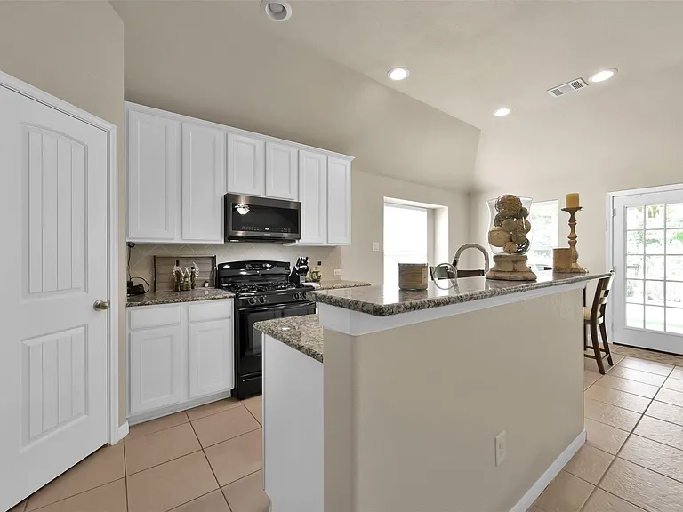 115 Knollbrook Cir — Photo 8