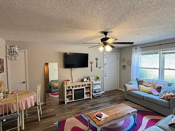 5th image of 228 Mark Twain Cir #228