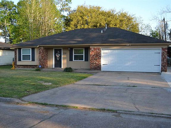2nd image of 2041 Wildwood Ave