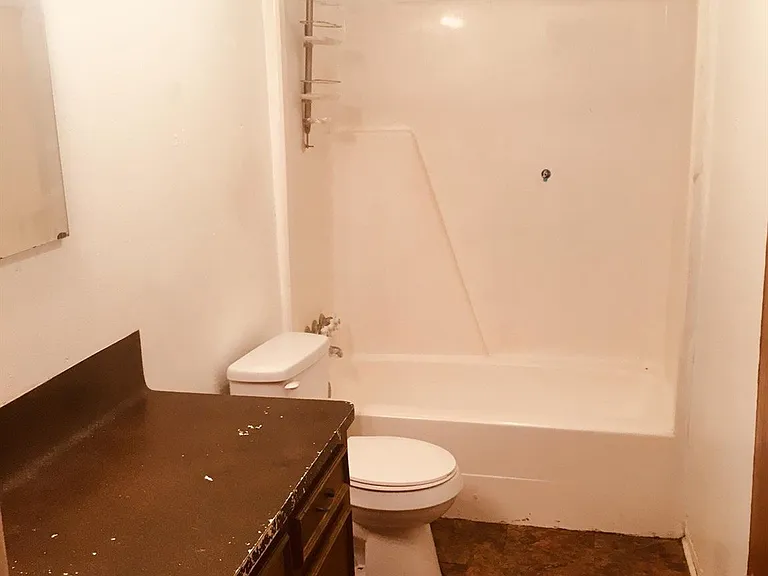 110 Post Oak Ln — Photo 8