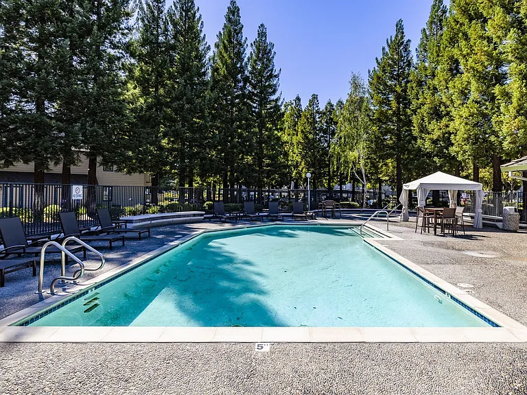 Country Brook Rental Condos — Photo 4