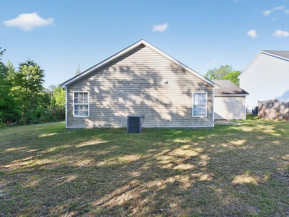 5th image of 134 Hester Woods Dr