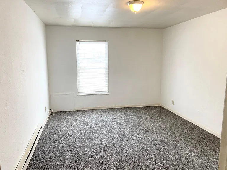 1372 N Cove Blvd #2 — Photo 11