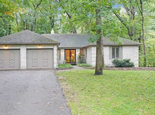 7410 Shadowbrook Ct SE, Grand Rapids, MI 49546