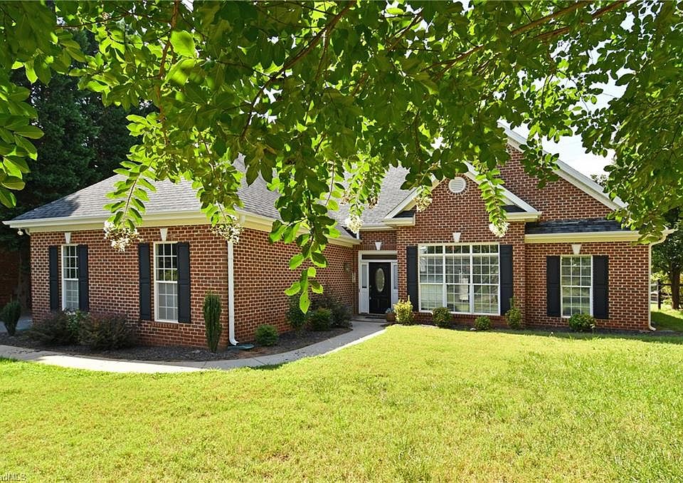 1st image of 5313 Fairburn Dr