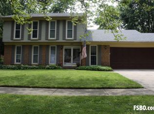 897 Aspen Dr, Rochester, MI 48307