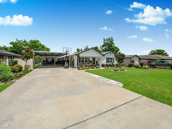 4th image of 1409 Avenue I