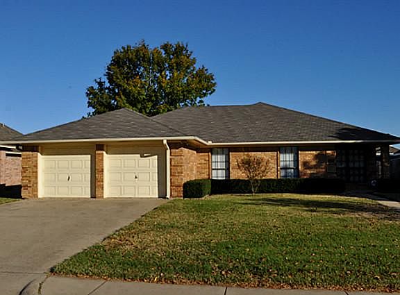 2nd image of 109 Driftwood Ln