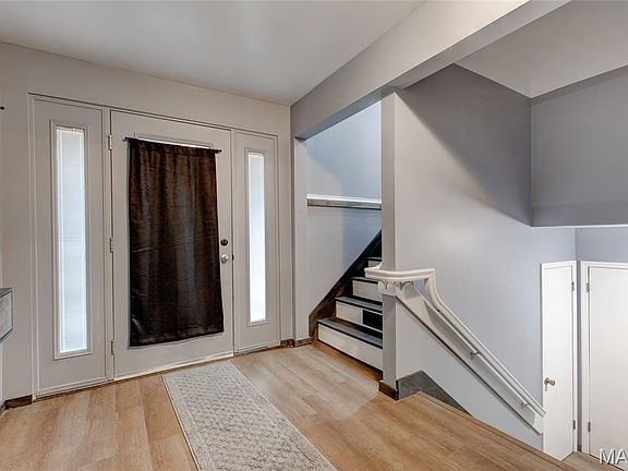 4th image of 145 Maywood Dr