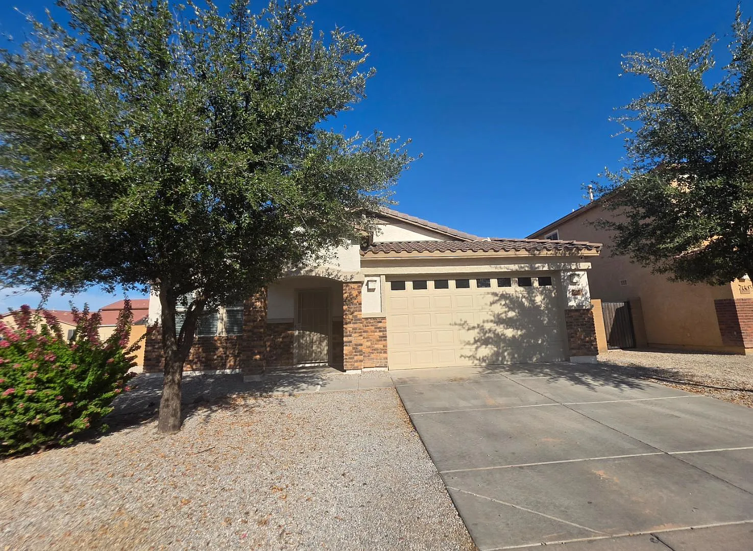 6903 W Carson — Photo 1