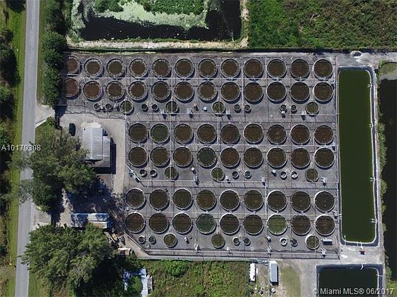 2nd image of 460 N Hacienda St