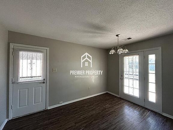 4th image of 3435 Shadow Oaks Pkwy