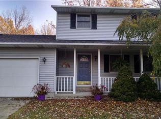 941 Hillside Dr, Amherst, OH 44001