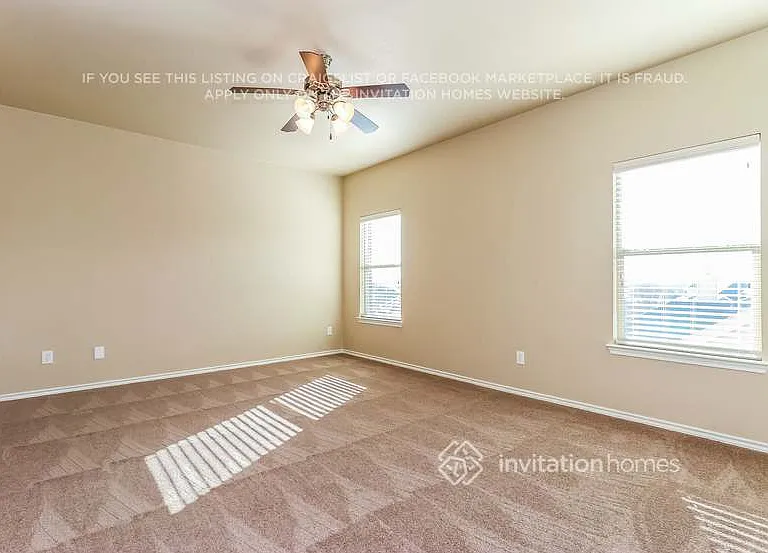 2245 Whitney Dr — Photo 9