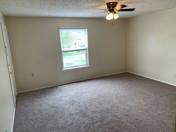 4th image of 613 N Betty Jo Dr APT C