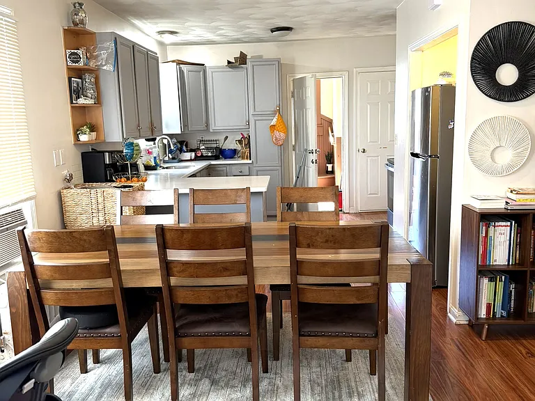 28 Radcliffe Ave #1 — Photo 12