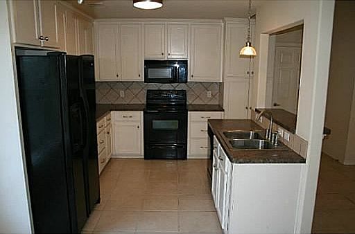 3rd image of 931 Crystal Dove Ave