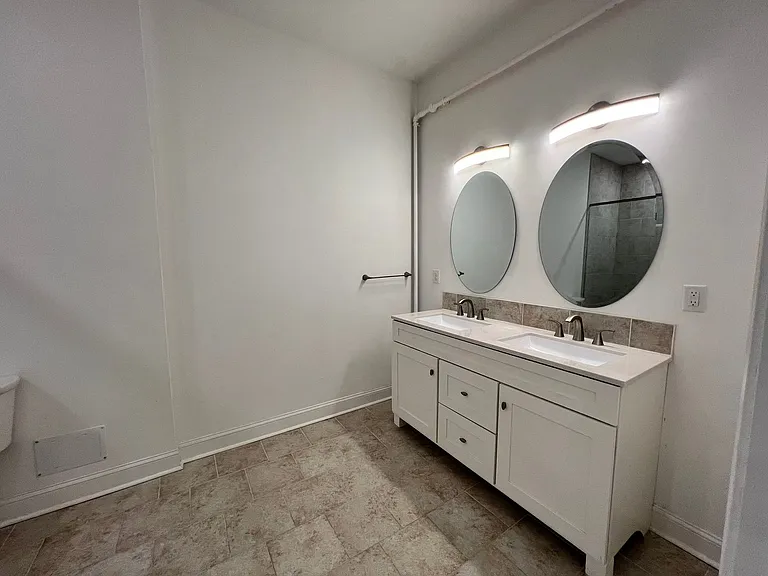 22 Campbell Ave SE — Photo 38