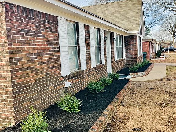 3rd image of 4821 Summerview Ave
