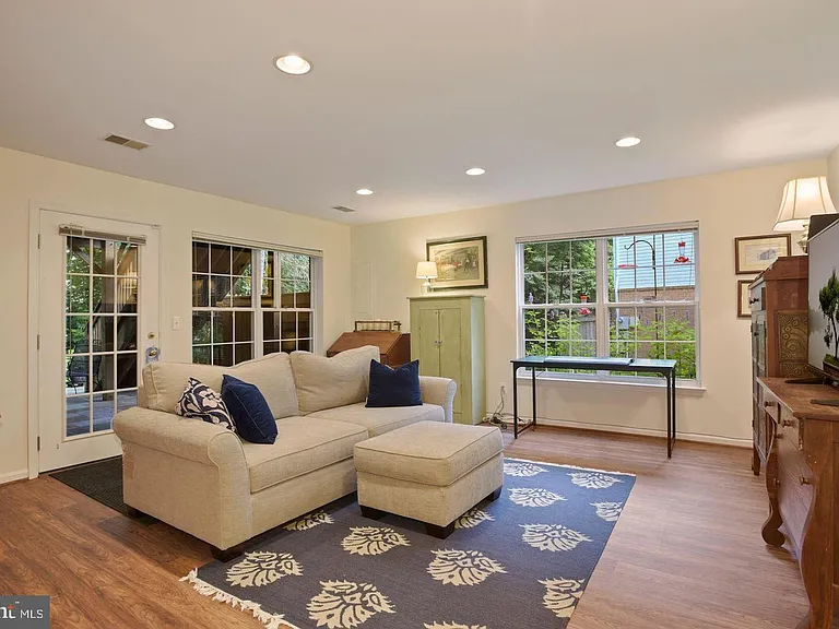 1215 Wild Hawthorn Way — Photo 13