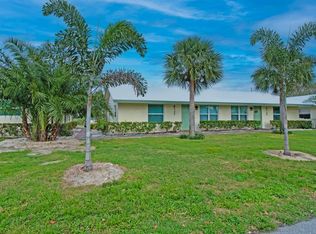 8727 SE Hobe Ridge Ave, Hobe Sound, FL 33455