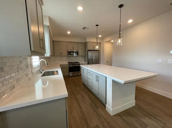 37673 Bay Breeze St, Newark, CA 94560