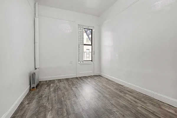 Rented by Bohemia Realty Group | media 12