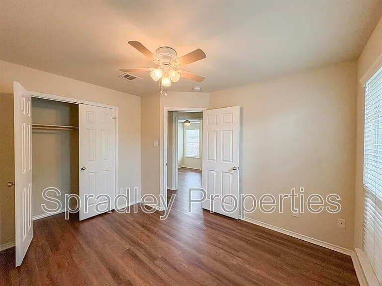 1315 Starlight Dr — Photo 6